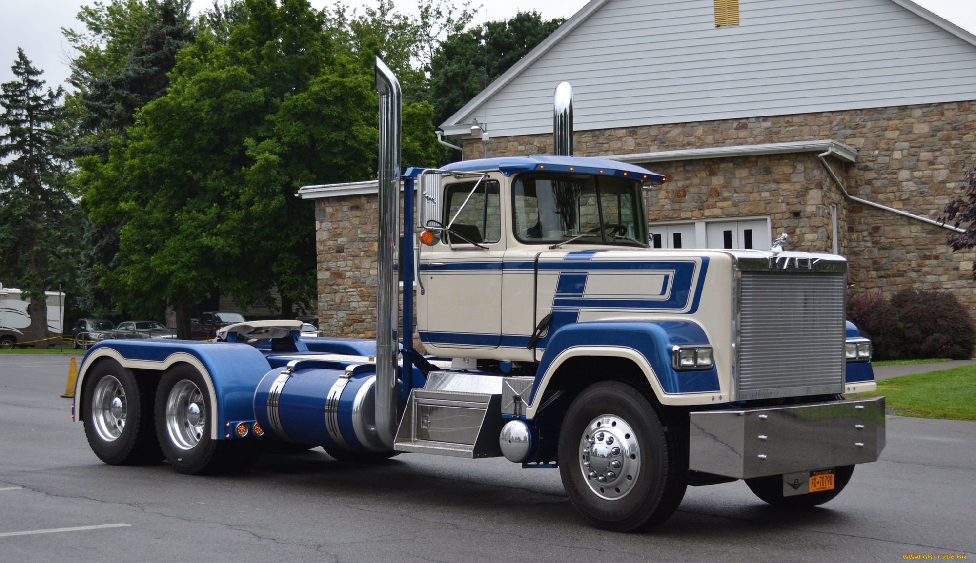 Trucks 1. Грузовики Mack Superliner. Тягач Mack Superliner. Тягач Mack 2021. Mack RW 713 Superliner tractor.